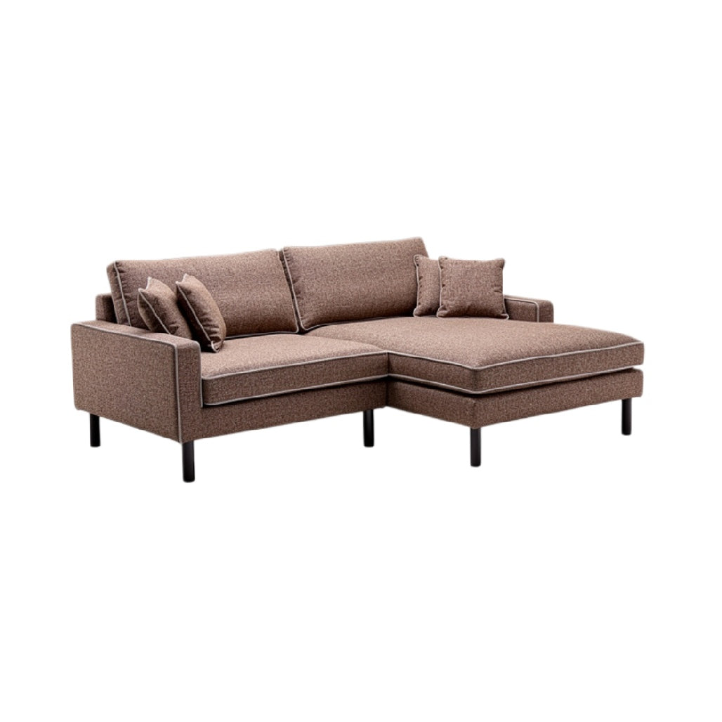 Elegante hoekbank met kussens in bruin stof